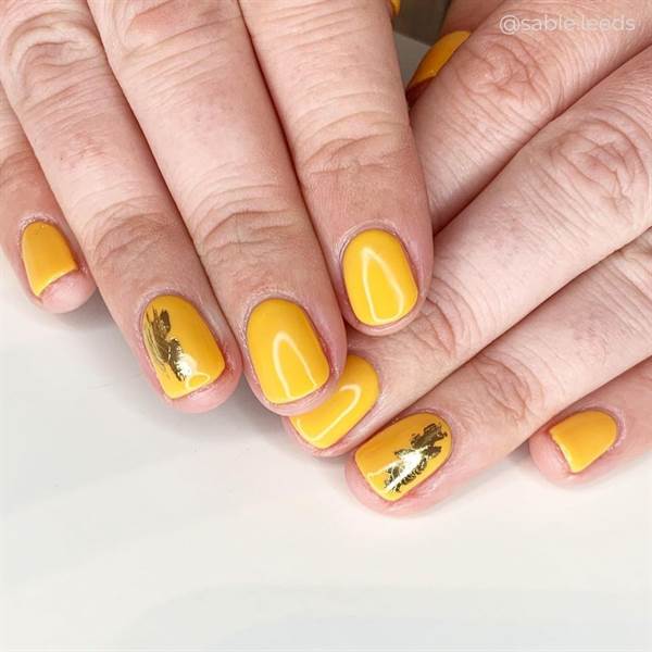 SMALTO SEMIPERMANENTE SHELLAC Among The Marigolds